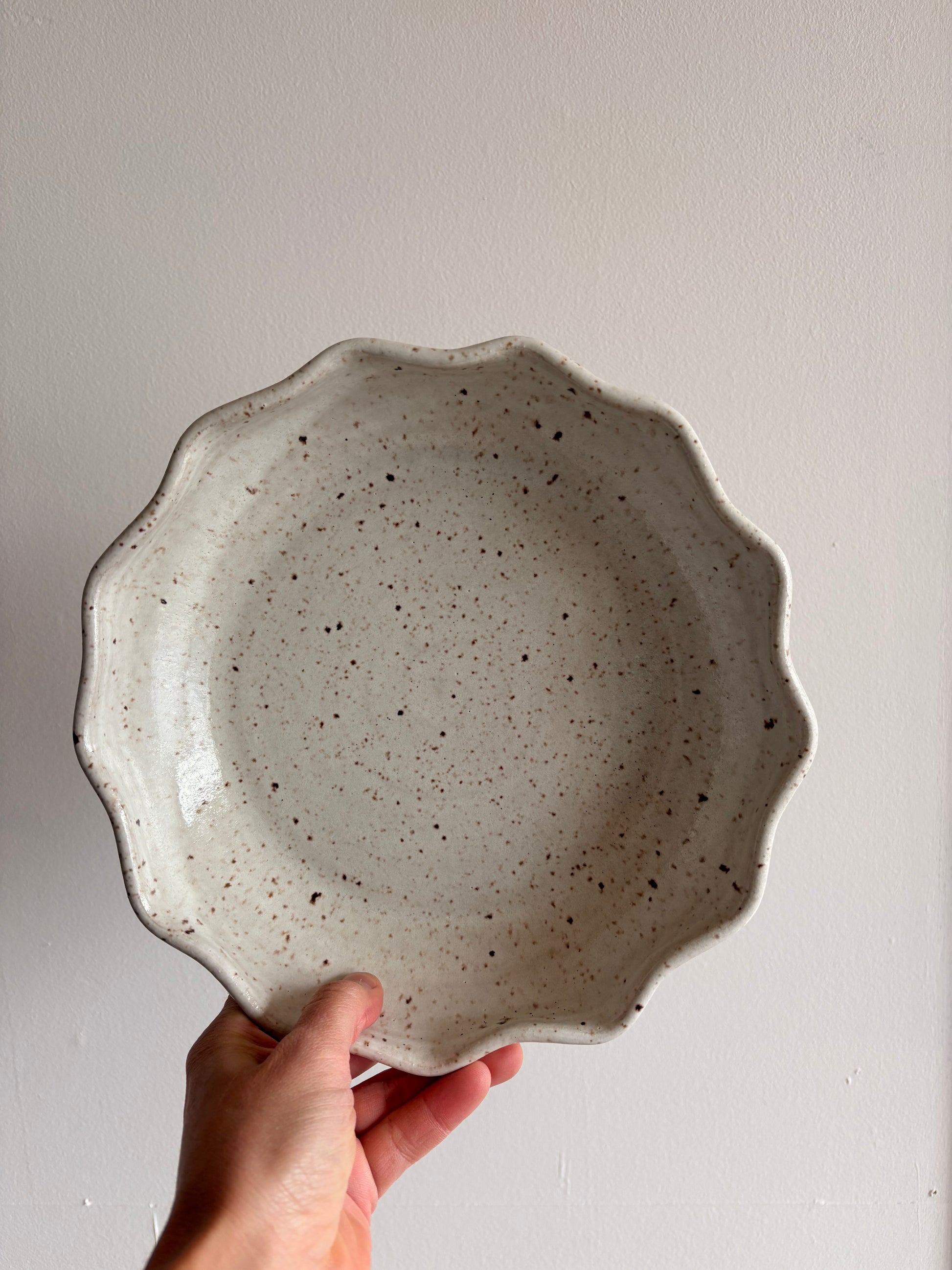 KJP Pie Dish - KJ Pottery 