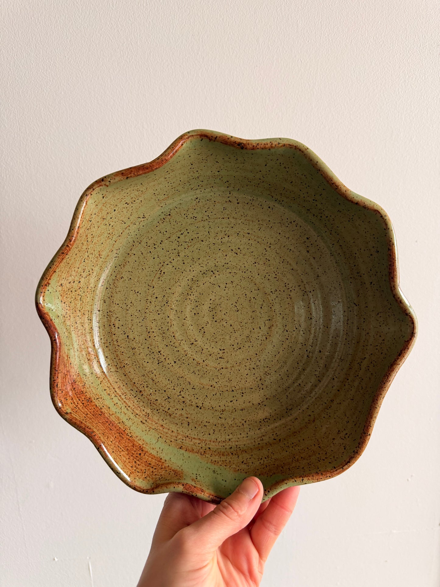 KJP Pie Dish - KJ Pottery 